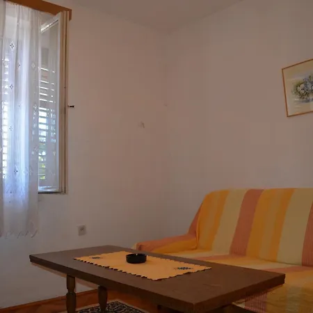 Marija Apartamento Draga Bašćanska